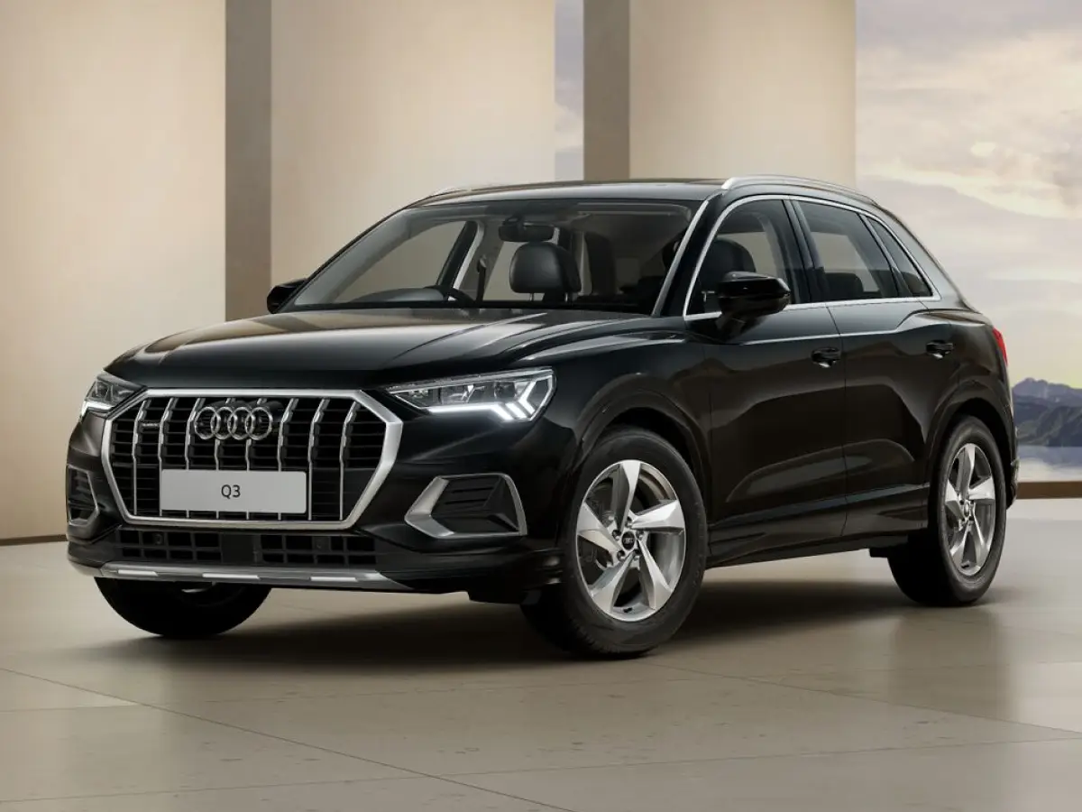 Audi Q3 Mythos Black Metallic